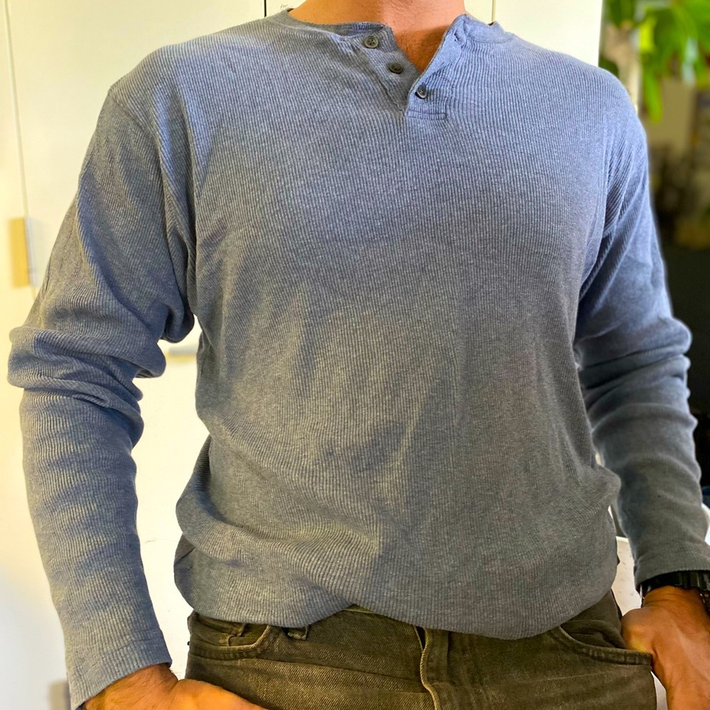 Banana Republic, long sleeve T-shirt. Super comfy. 100% Cotton. Sz:XL - Picture 5 of 5